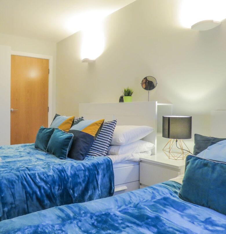 Tudors Esuites City Centre House