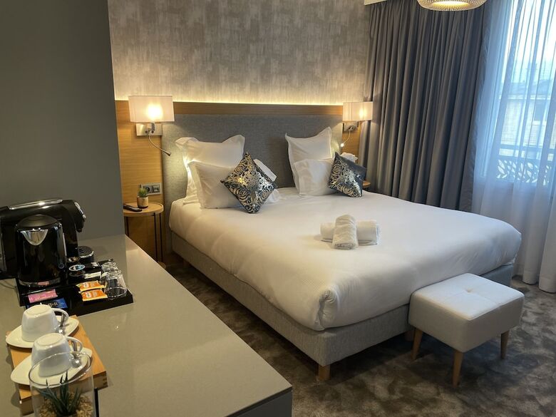 Brit Hotel Paris Orly