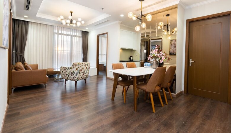 Hotel Lyshing Apartment In Vinhomes Luxury Landmark