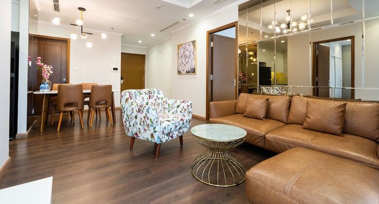 Hotel Lyshing Apartment In Vinhomes Luxury Landmark