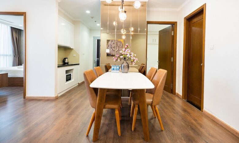 Hotel Lyshing Apartment In Vinhomes Luxury Landmark