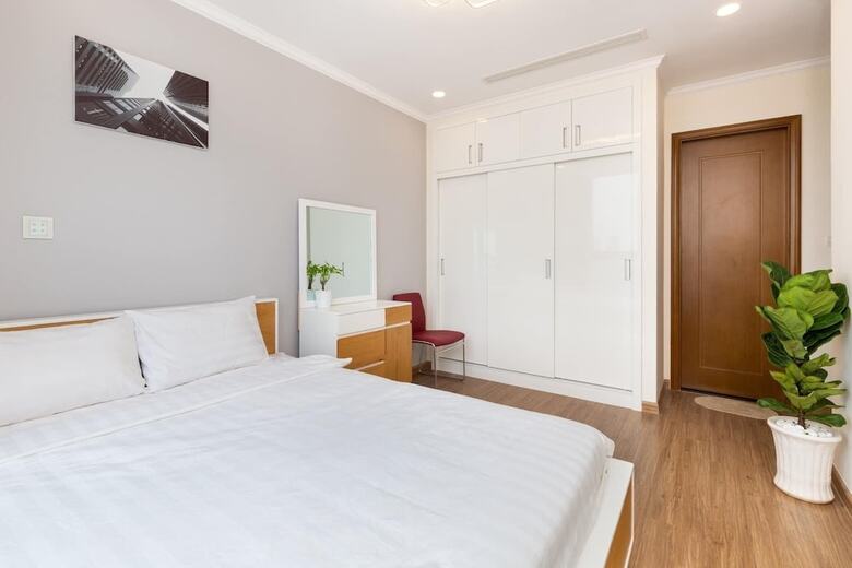 Hotel Lyshing Apartment In Vinhomes Luxury Landmark