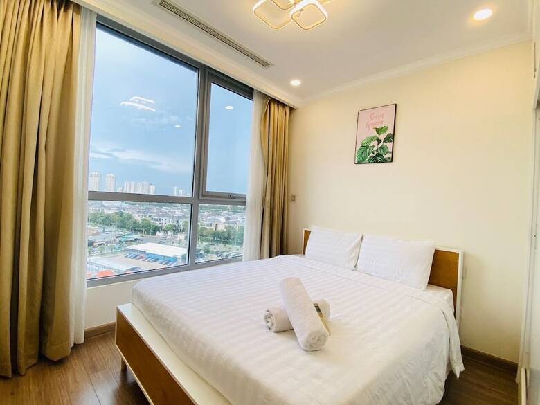 Hotel Lyshing Apartment In Vinhomes Luxury Landmark