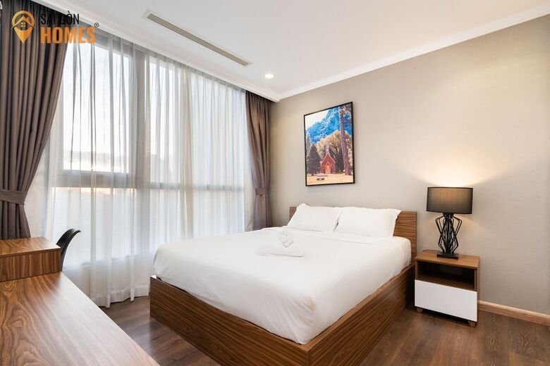 Hotel Lyshing Apartment In Vinhomes Luxury Landmark