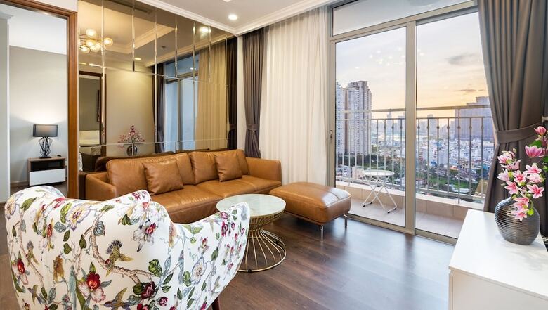Hotel Lyshing Apartment In Vinhomes Luxury Landmark