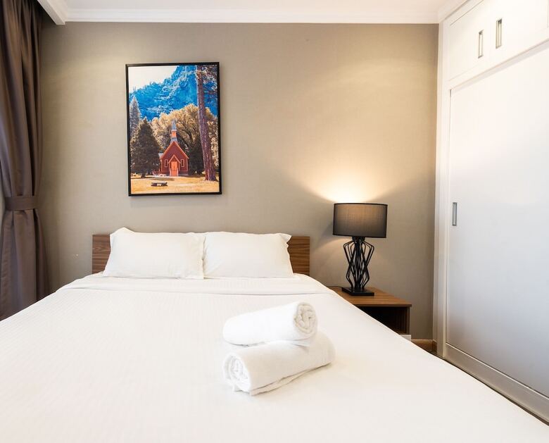 Hotel Lyshing Apartment In Vinhomes Luxury Landmark