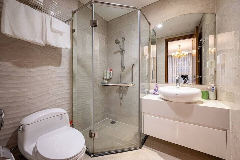Hotel Lyshing Apartment In Vinhomes Luxury Landmark