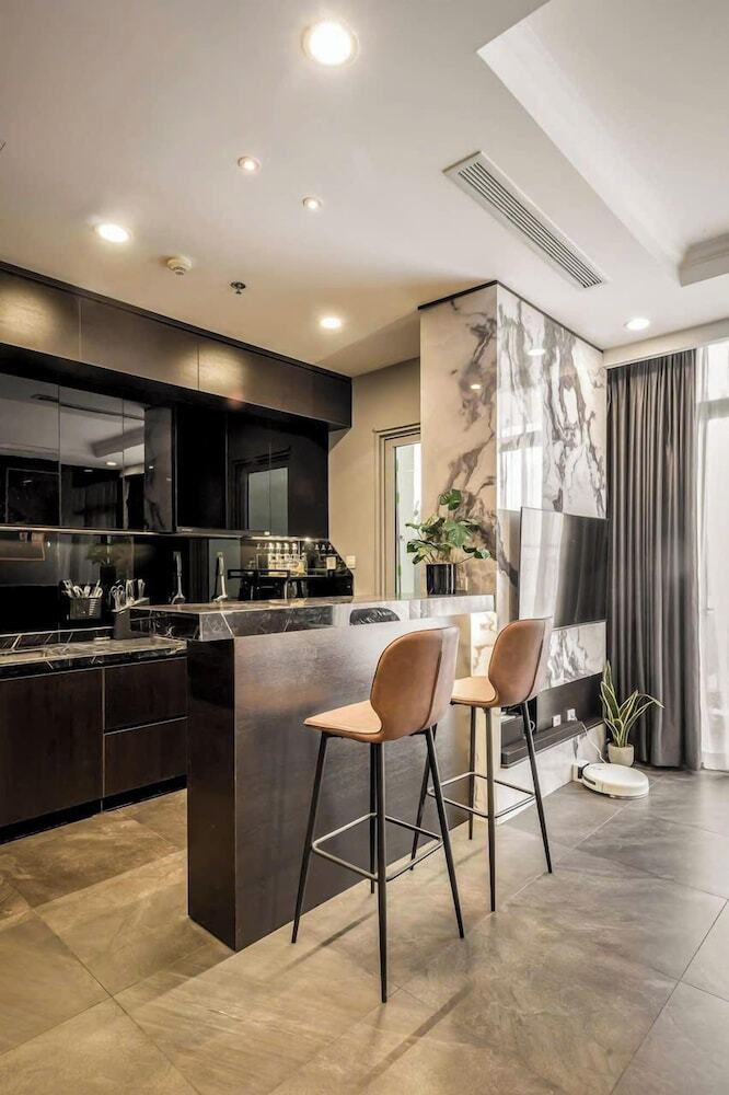 Hotel Lyshing Apartment In Vinhomes Luxury Landmark