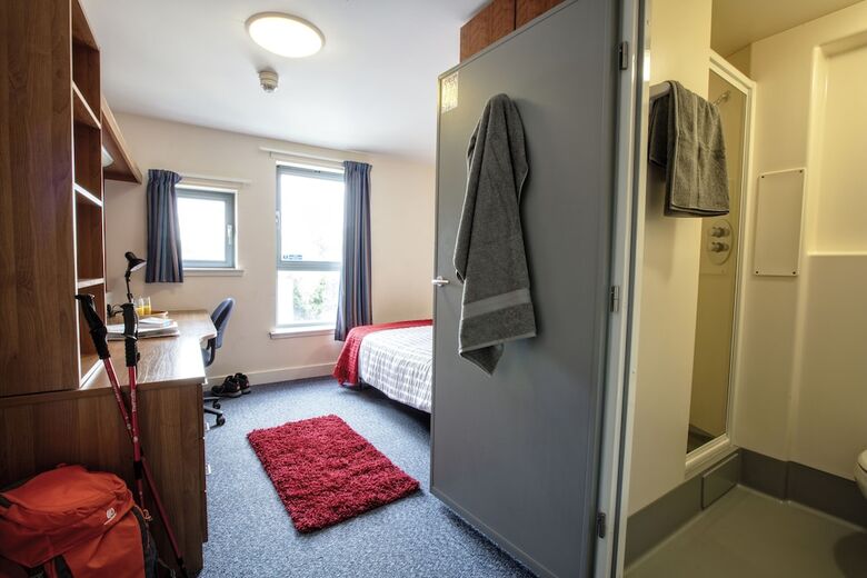 Belmont Apartments And Rooms