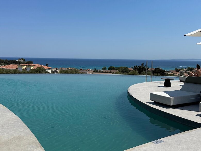 Hotel King Jason Zante ? Designed For Adults