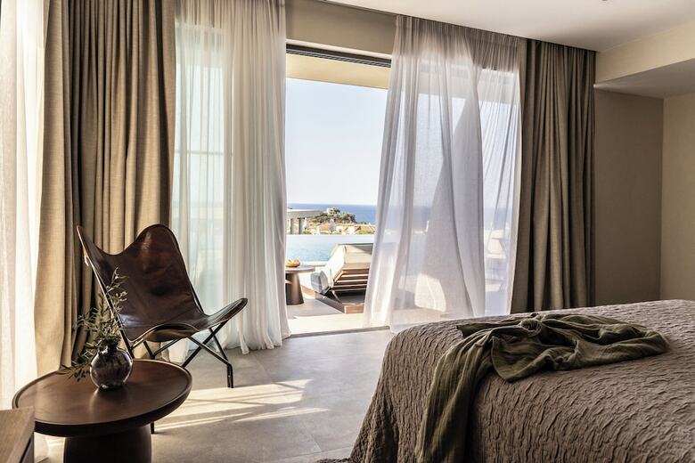 Hotel King Jason Zante ? Designed For Adults