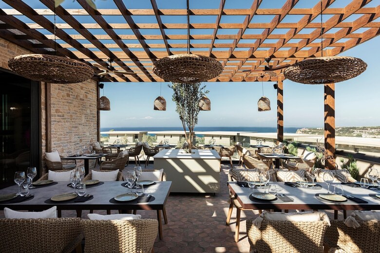 Hotel King Jason Zante ? Designed For Adults
