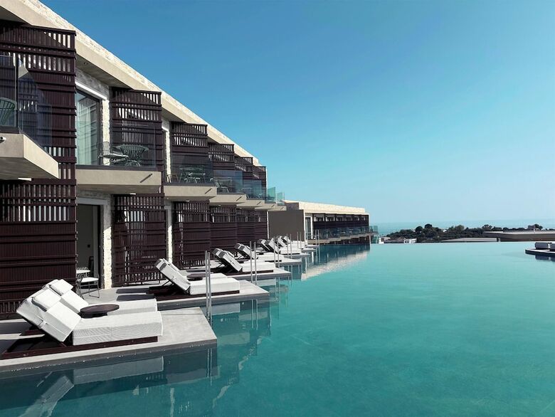 Hotel King Jason Zante ? Designed For Adults