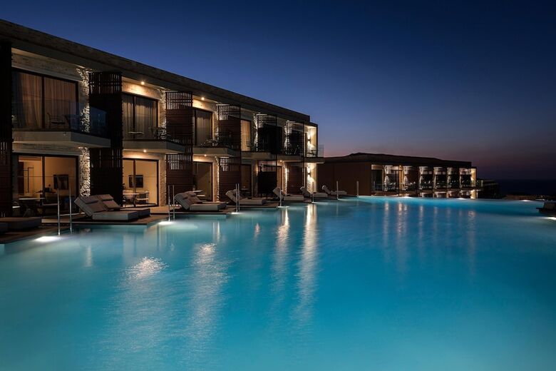 Hotel King Jason Zante ? Designed For Adults
