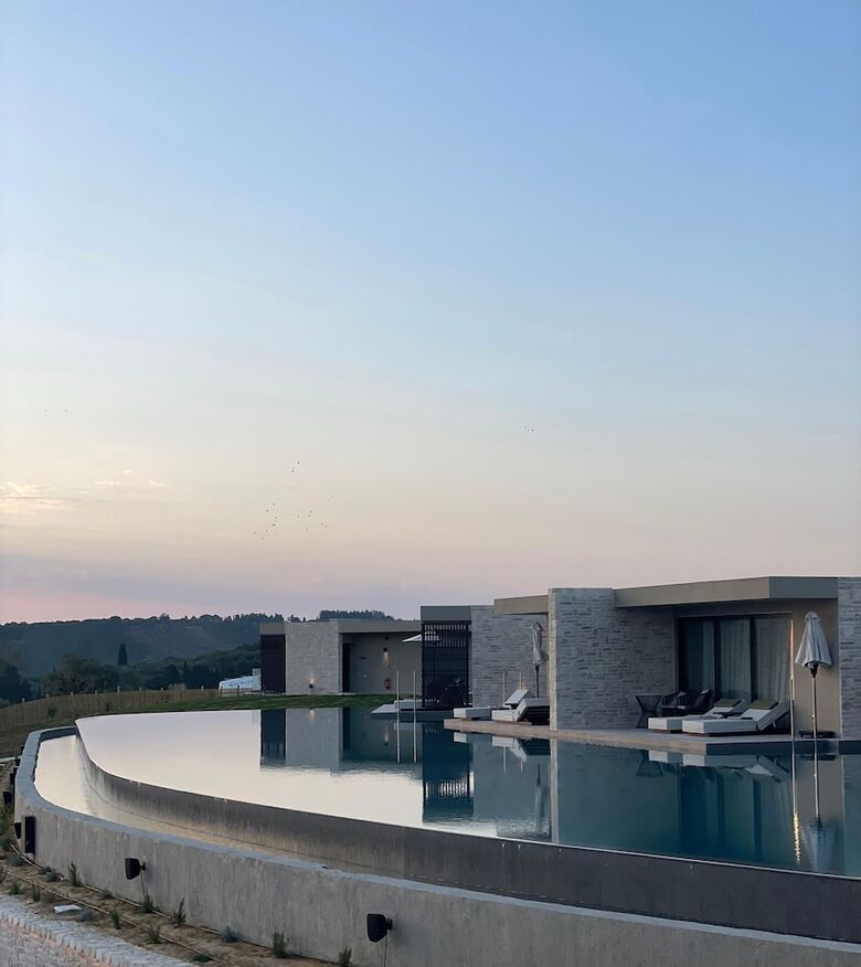 Hotel King Jason Zante ? Designed For Adults