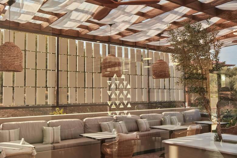 Hotel King Jason Zante ? Designed For Adults
