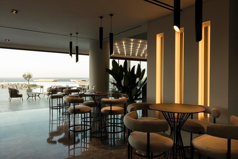 Hotel King Jason Zante ? Designed For Adults