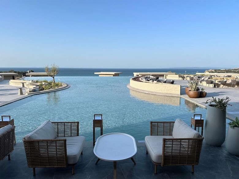 Hotel King Jason Zante ? Designed For Adults