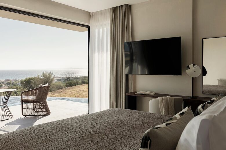 Hotel King Jason Zante ? Designed For Adults
