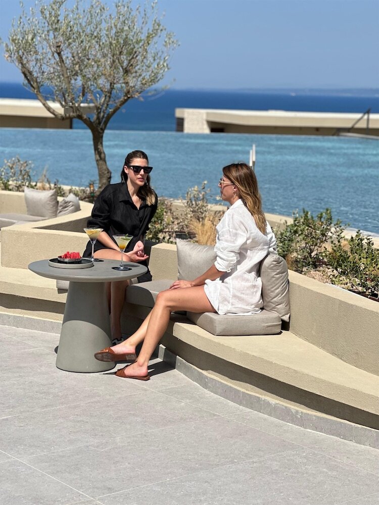 Hotel King Jason Zante ? Designed For Adults