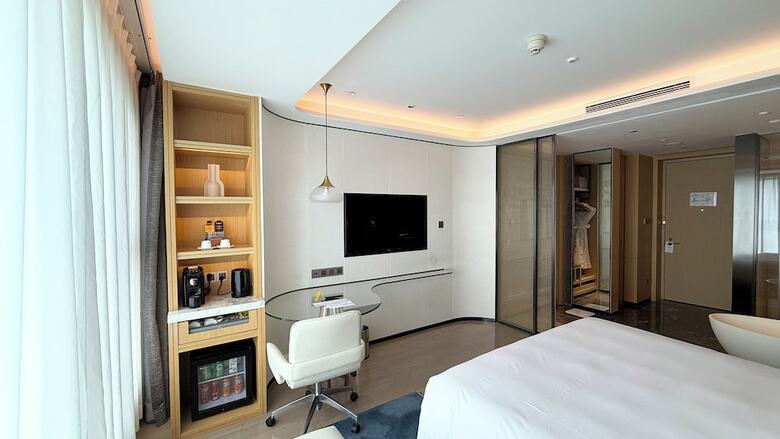 Hotel Voco Xi'an Etdz By Ihg