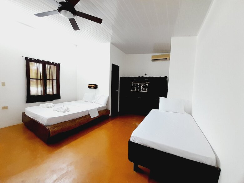 Hotel Hibiscus Garden / Jardin De Papos