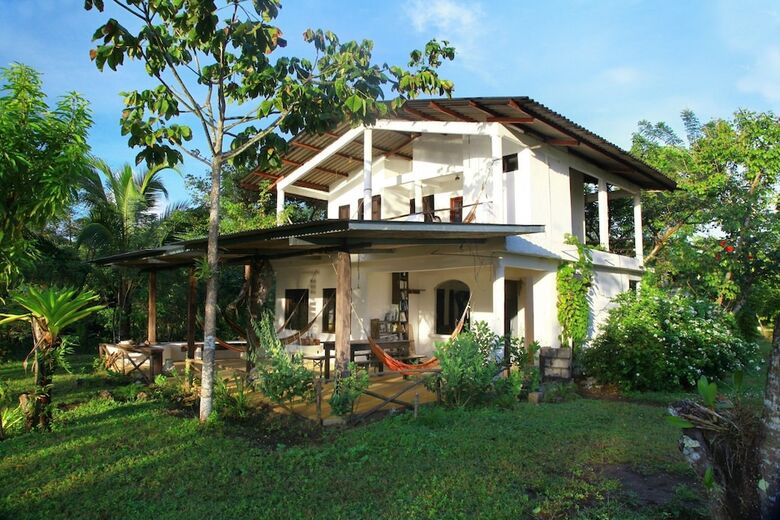 Hotel Hibiscus Garden / Jardin De Papos