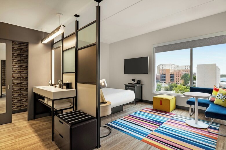 Hotel Aloft Wilmington At Coastline Center