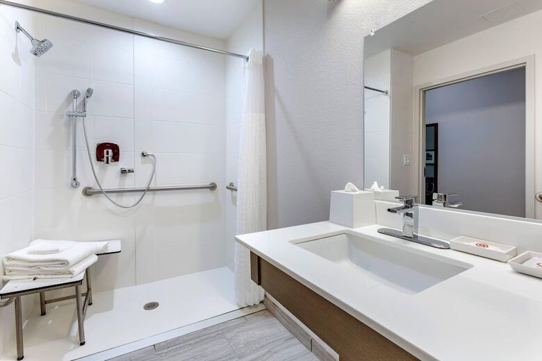 Hotel Comfort Suites Scottsdale Talking Stick Entertainment District