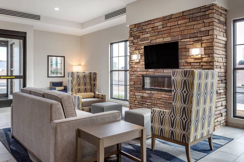 Hotel Comfort Suites Scottsdale Talking Stick Entertainment District