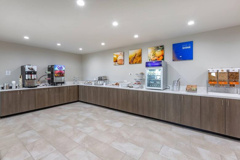 Hotel Comfort Suites Scottsdale Talking Stick Entertainment District