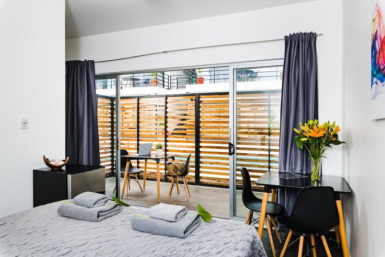 In The Shade Hotel - Coworking - Adults Only