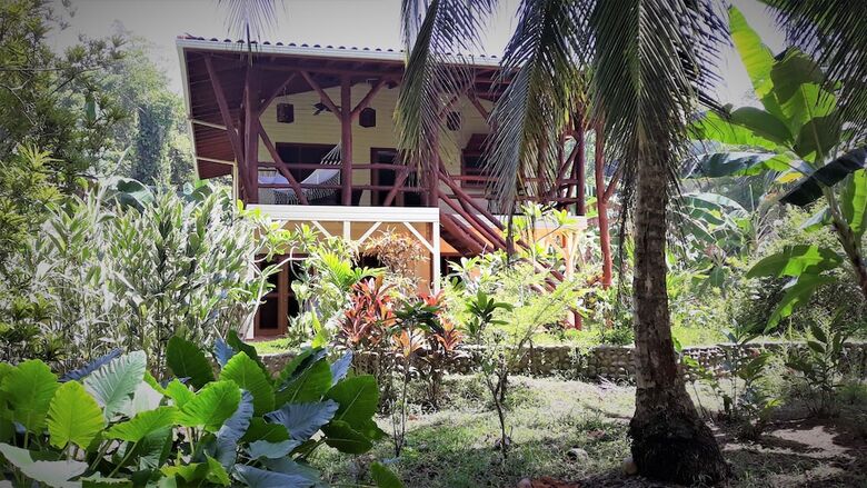 Bed & Breakfast Bluff Beach Retreat
