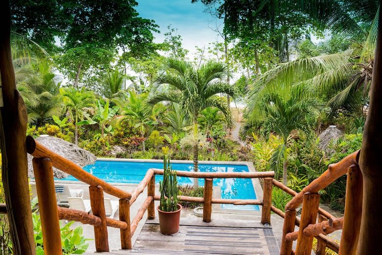 Bed & Breakfast Bluff Beach Retreat