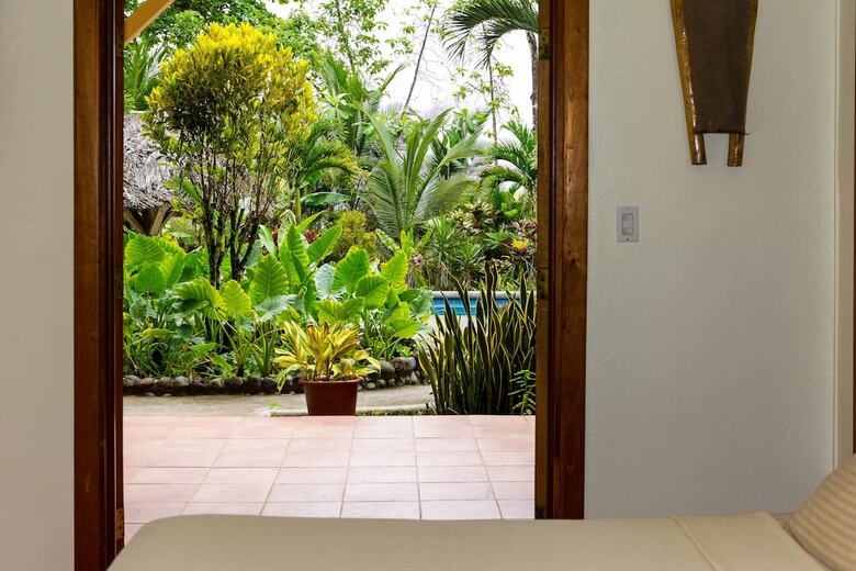 Bed & Breakfast Bluff Beach Retreat