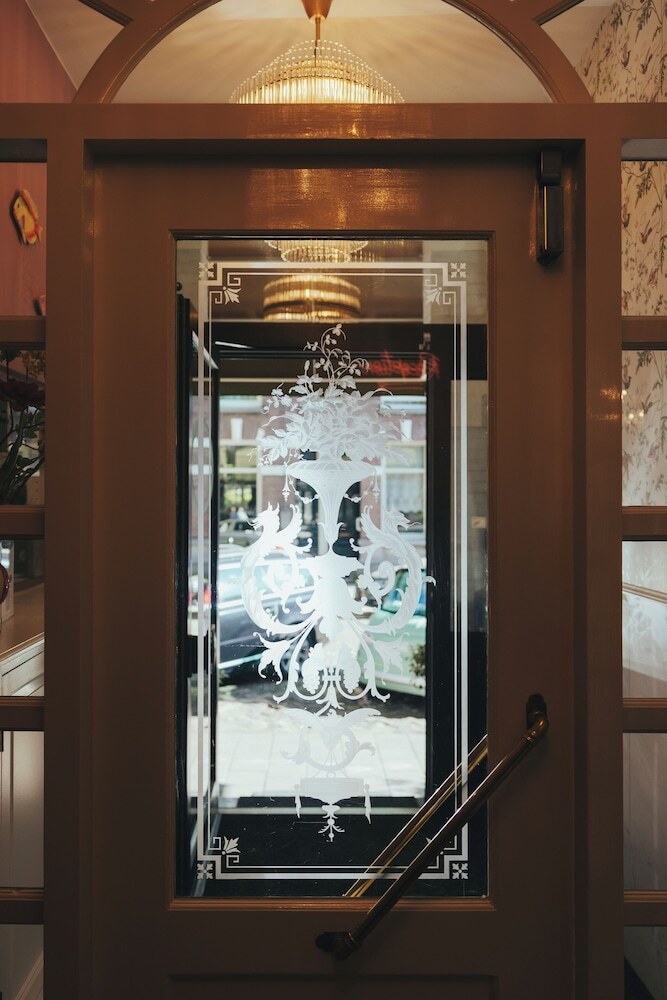 Boutique Hotel Asterisk, A Family Run Hotel