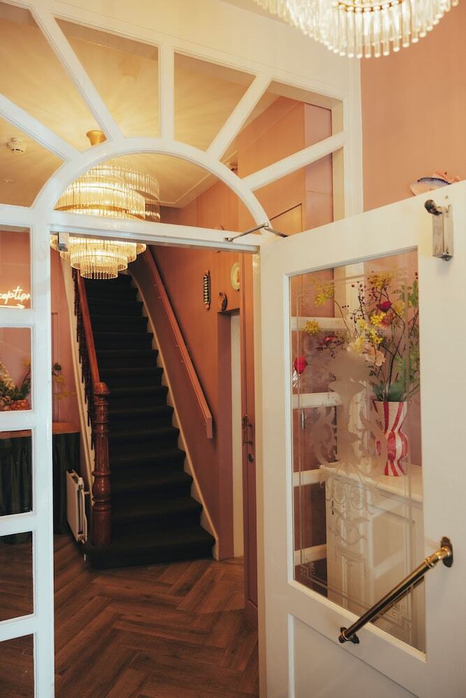 Boutique Hotel Asterisk, A Family Run Hotel