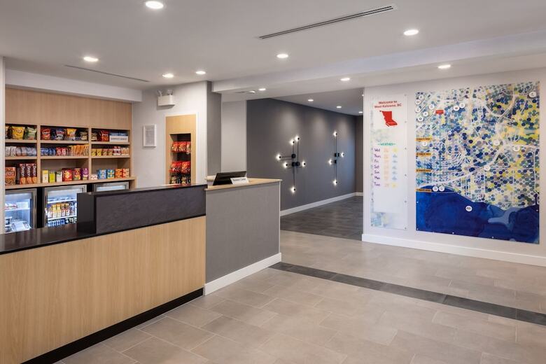 Hotel Towneplace Suites By Marriott West Kelowna