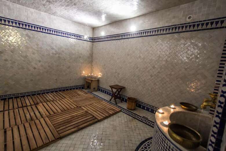 Hotel Room In B&B - Riad Authentic Palace & Spa -jawhara