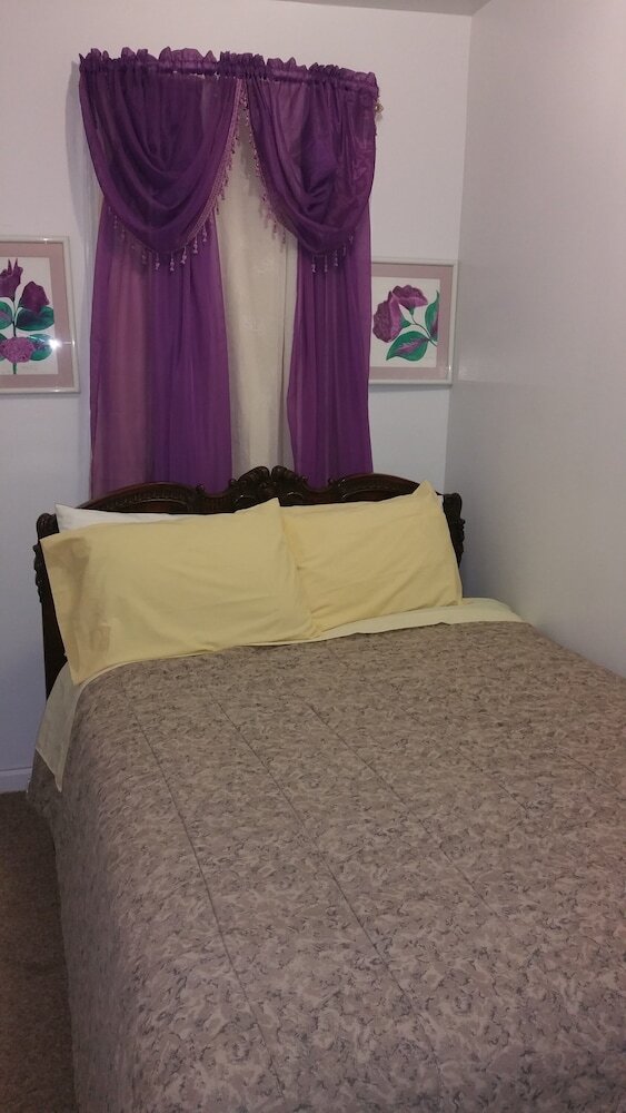 Delz Bed & Breakfast
