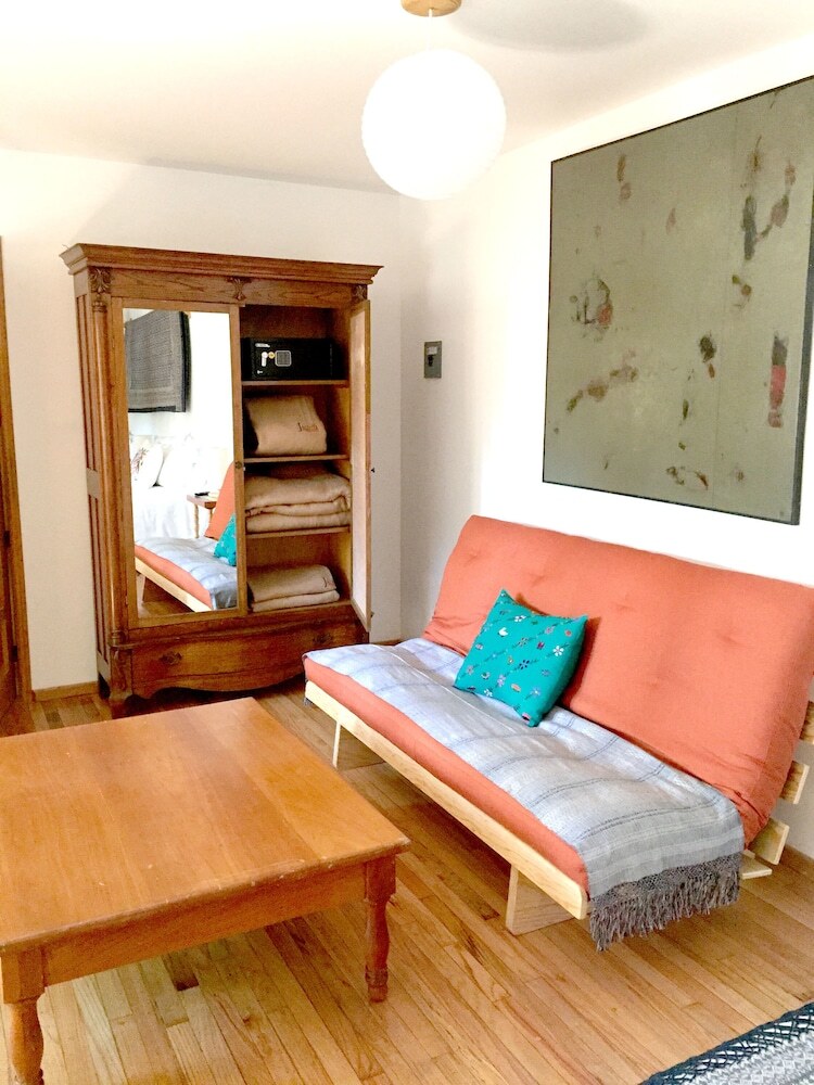 Casa Jacinta Guest House