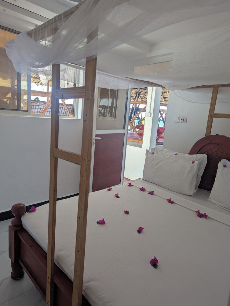 Room-room Nas- Right Side Sea View 2nd F