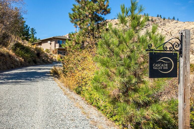 Bed & Breakfast Cascade Valley Inn