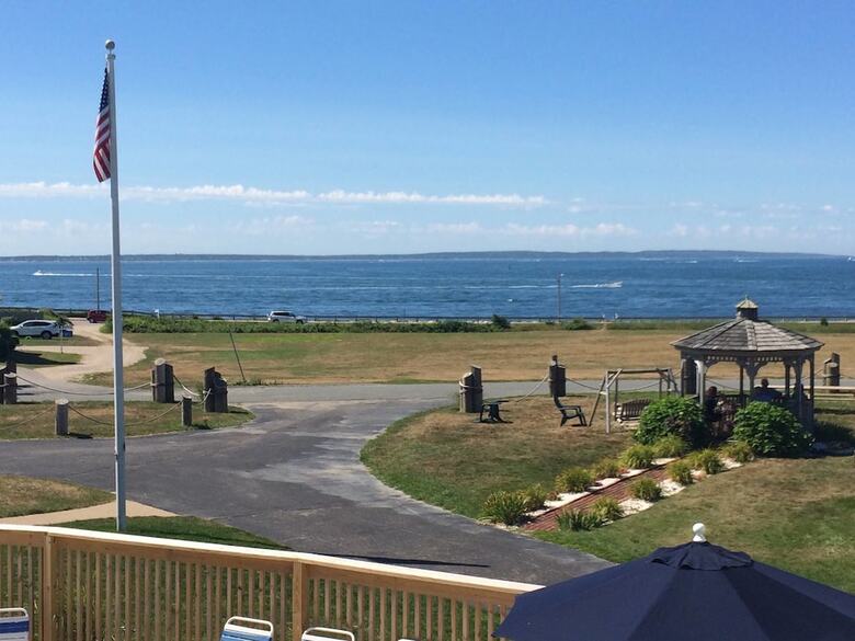 Hotel Mariner's Point Resort