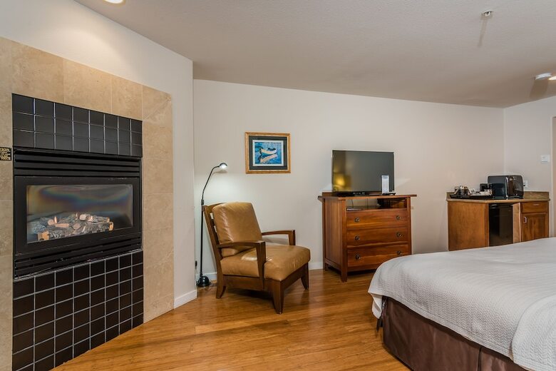 Hotel Little Sur Inn