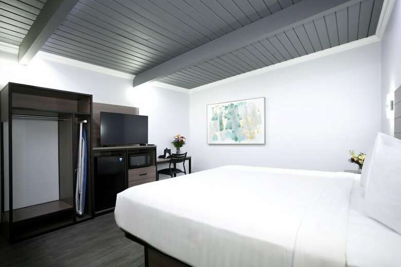 Motel Commack Inn