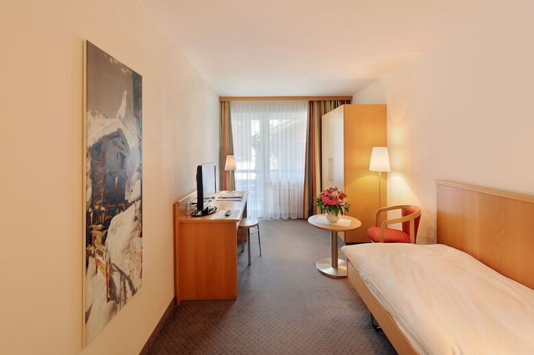 Alpine Hotel Perren