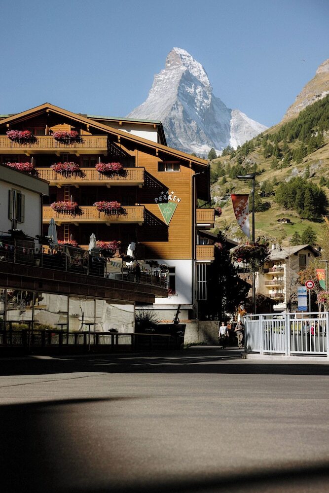 Alpine Hotel Perren