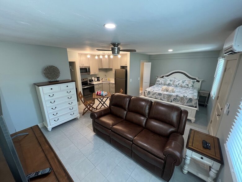 Hotel Tarpon Tale Inn