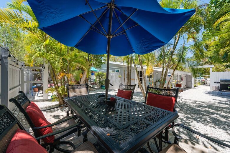 Hotel Tarpon Tale Inn
